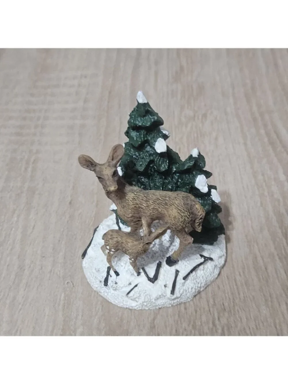 St Nicholas Square Tree With Deer, Doe and Fawn on Snow Accessory w/Box